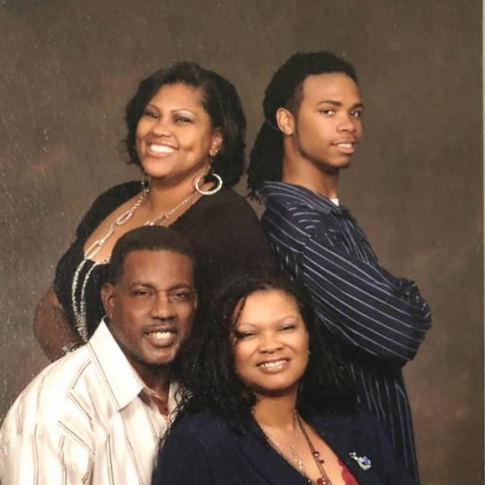 Meet your Posher, Elena